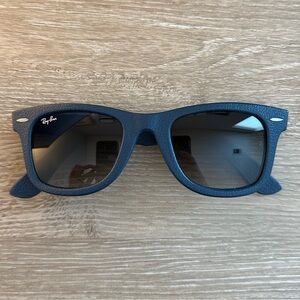 Ray-Ban Wayfarer Blue Leather Sunglasses